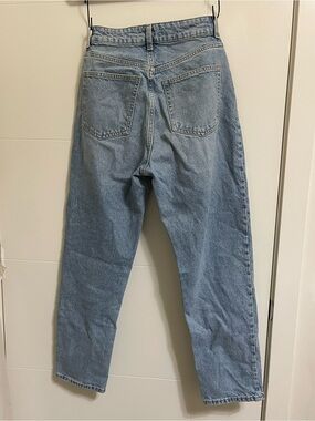 H&M Light Wash Mom Jeans